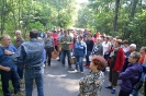 Seniorzy na grzybobraniu w Lasach Kozłowieckich_12